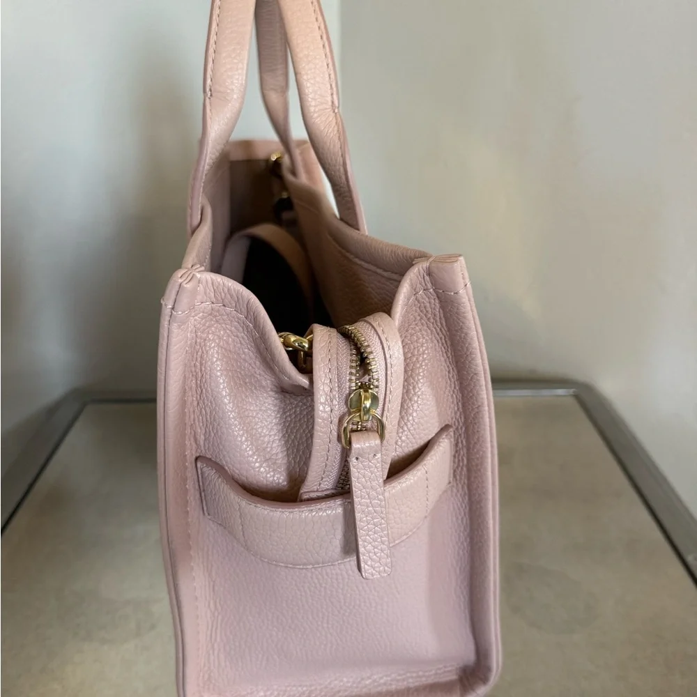 Marc Jacobs auth marc